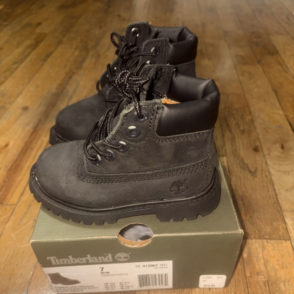 Timberlands kids black